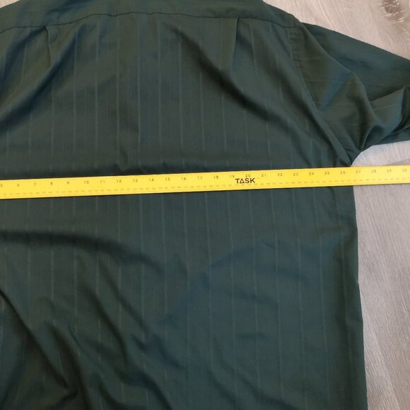 Van Heusen Men's Size 17.5 Dark Green Wrinkle Free Button Front & Cuffs Shirt - Picture 5 of 5